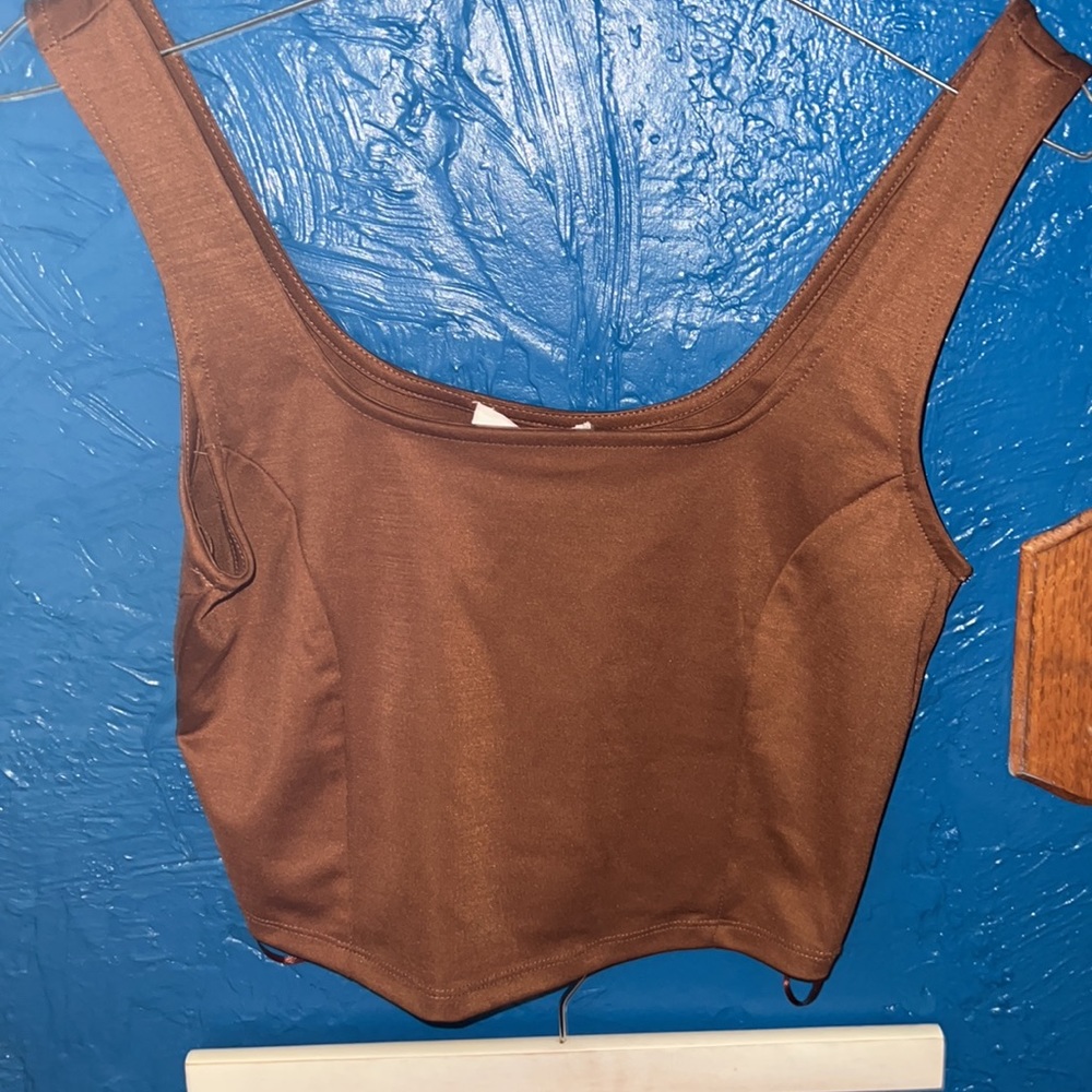 Two piece - Picture 4 of 6